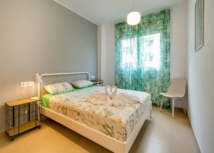 In Fenals Near Stunning Beaches Appartement