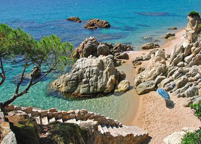 Appartement In Fenals Near Stunning Beaches Lloret de Mar