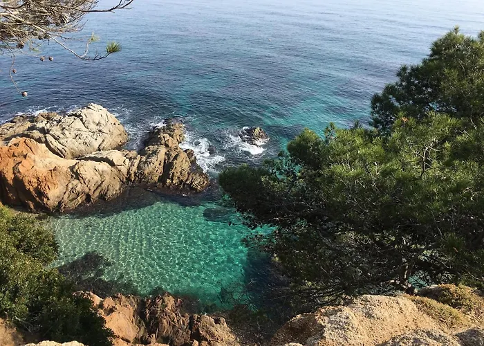 In Fenals Near Stunning Beaches Appartement *