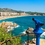 In Fenals Near Stunning Beaches Апартаменты *